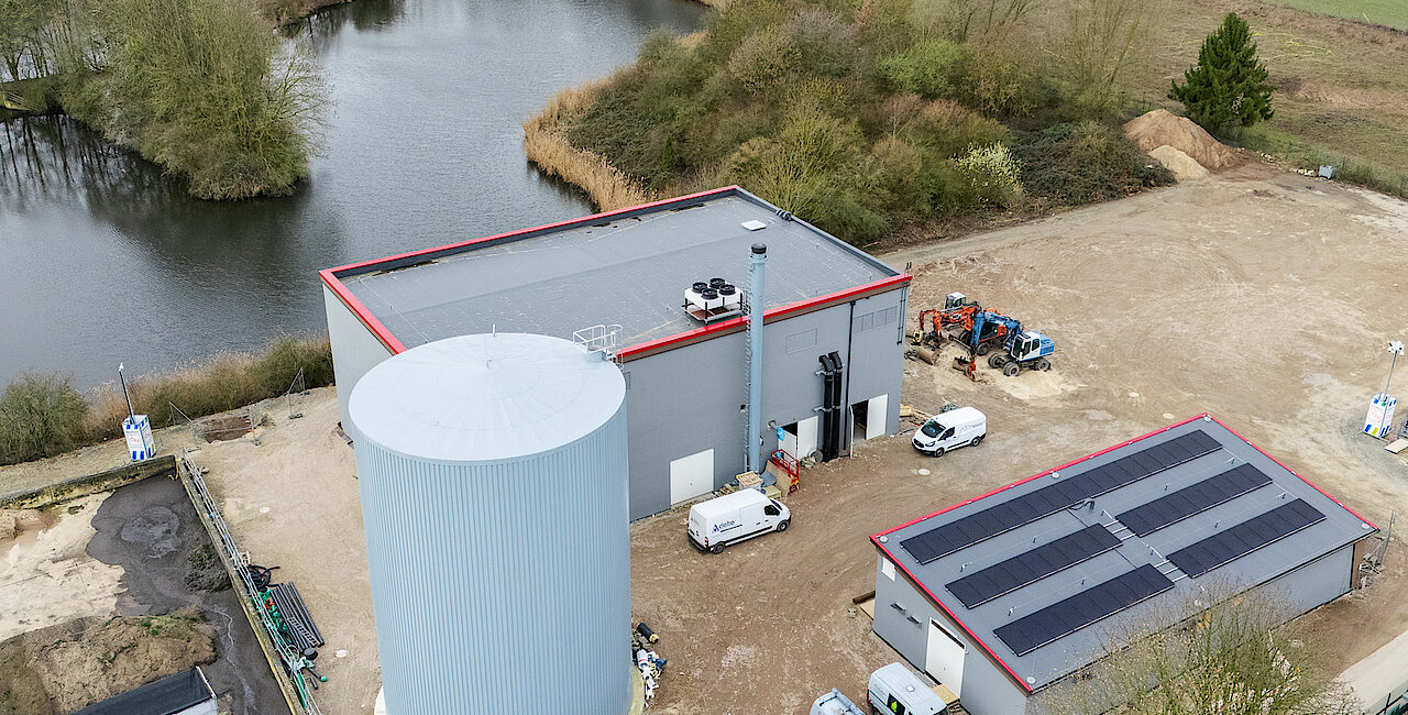 Luftbild vom neuen Heizkraft- und Umspannwerk an der Ziegelstraße