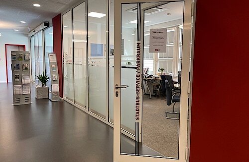 Eingang zum Stadtbus-Service