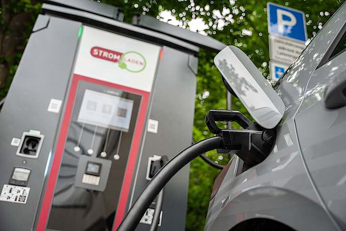 E-Auto an der Ladesäule